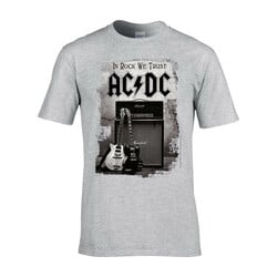 In Rock We Trust, Tee