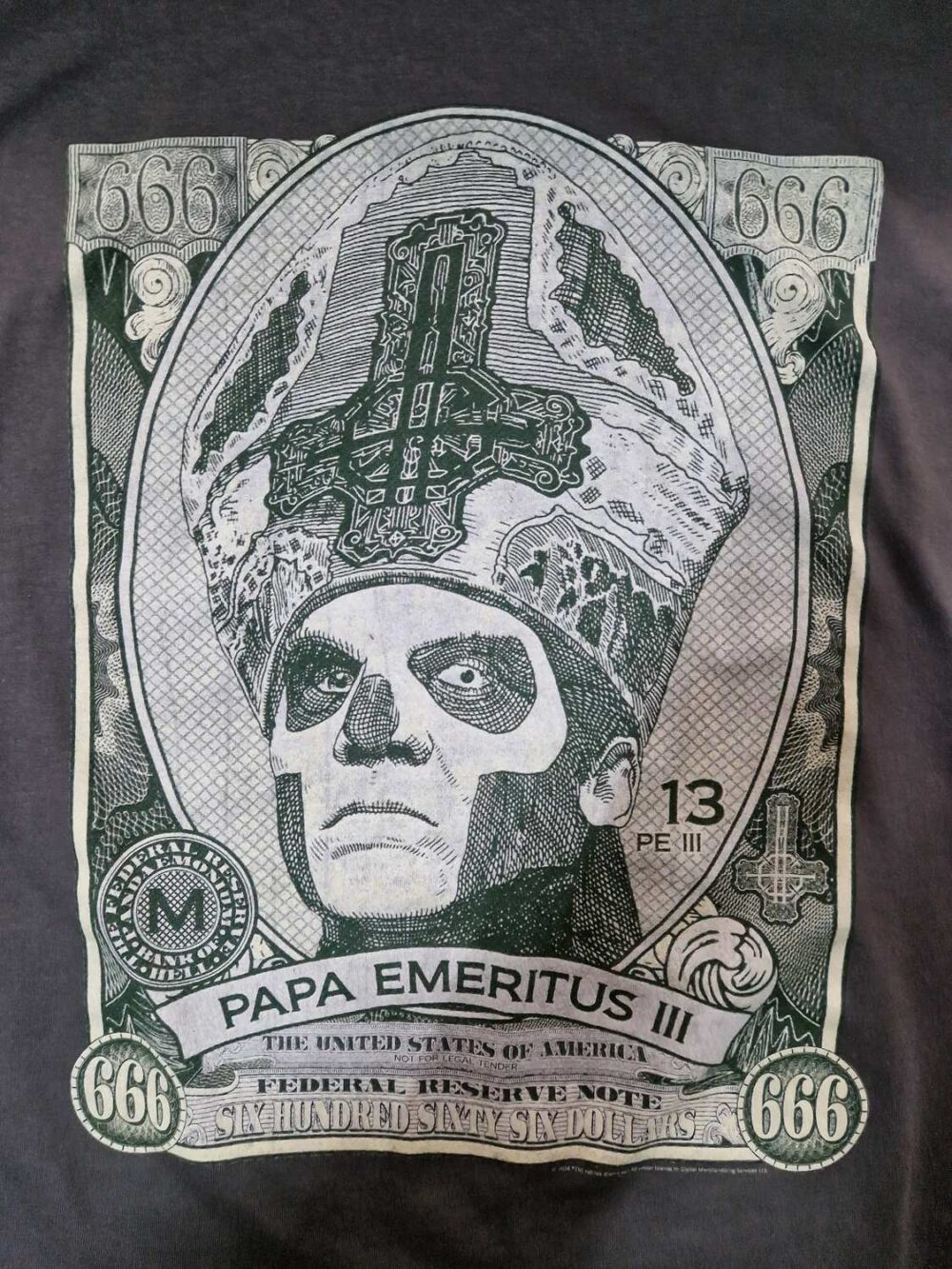 Ghost Papa Emetirus III T-Paita