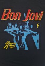 Bon Jovi Slippery When Wet T-Paita