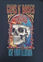 Guns N´ Roses Use your Illution Skull T-Paita