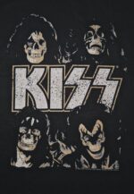 Kiss Skulls longsleeve T-Paita